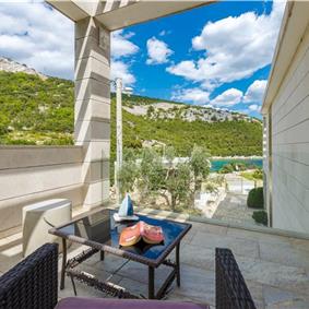 Luxury 5 Bedroom Beachfront Villa near Dubrovnik, Sleeps 11-12
